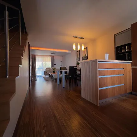 Apartmanovy Dom 44 Dom wakacyjny