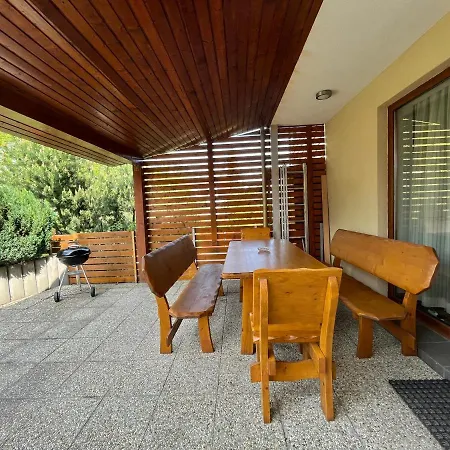 Apartmanovy Dom 44 * تاترانسكا ستربا