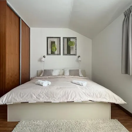 Apartmanovy Dom 44