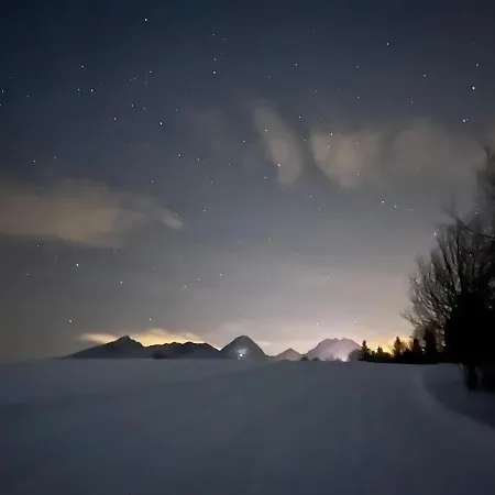 Apartmanovy Dom 44 * تاترانسكا ستربا